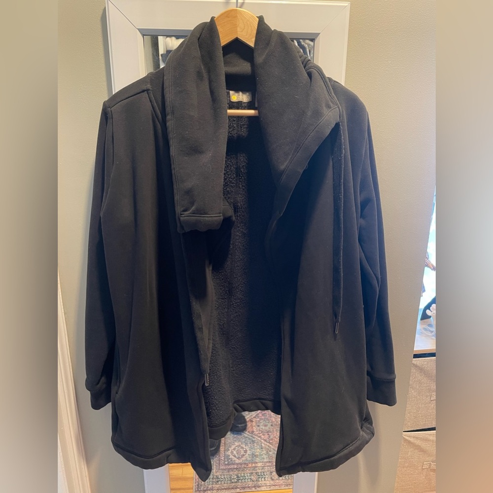 Zella Black Wrap Sweatshirt Jacket